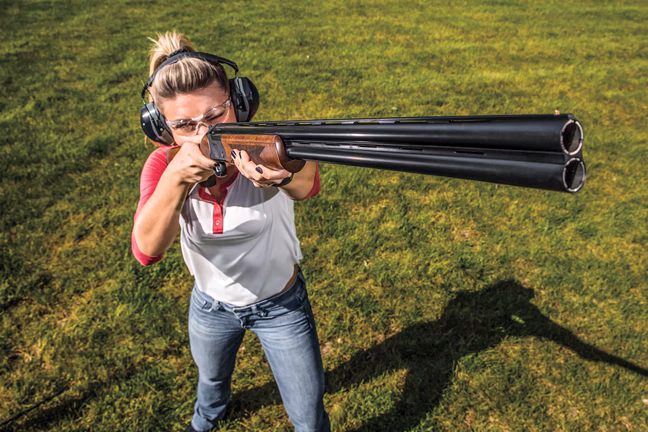 How does the aiming system work?