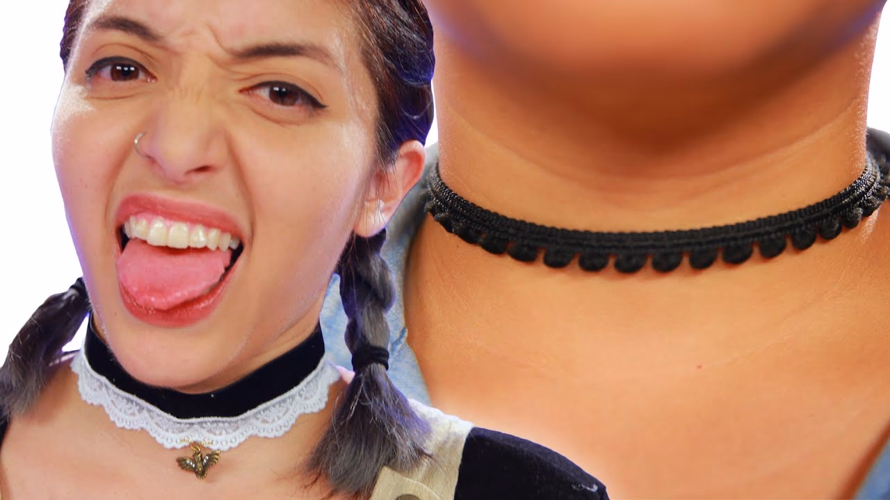 Is it inappropriate to wear a choker?