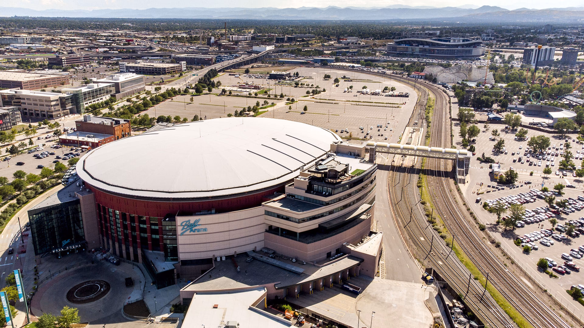 How long did it take to build a basketball arena?