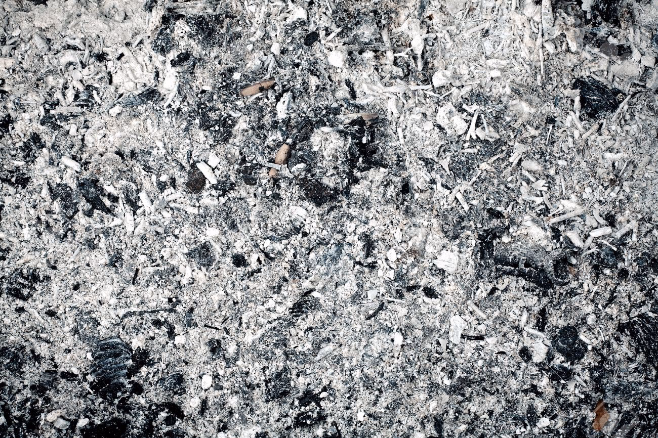 What color is ashes?