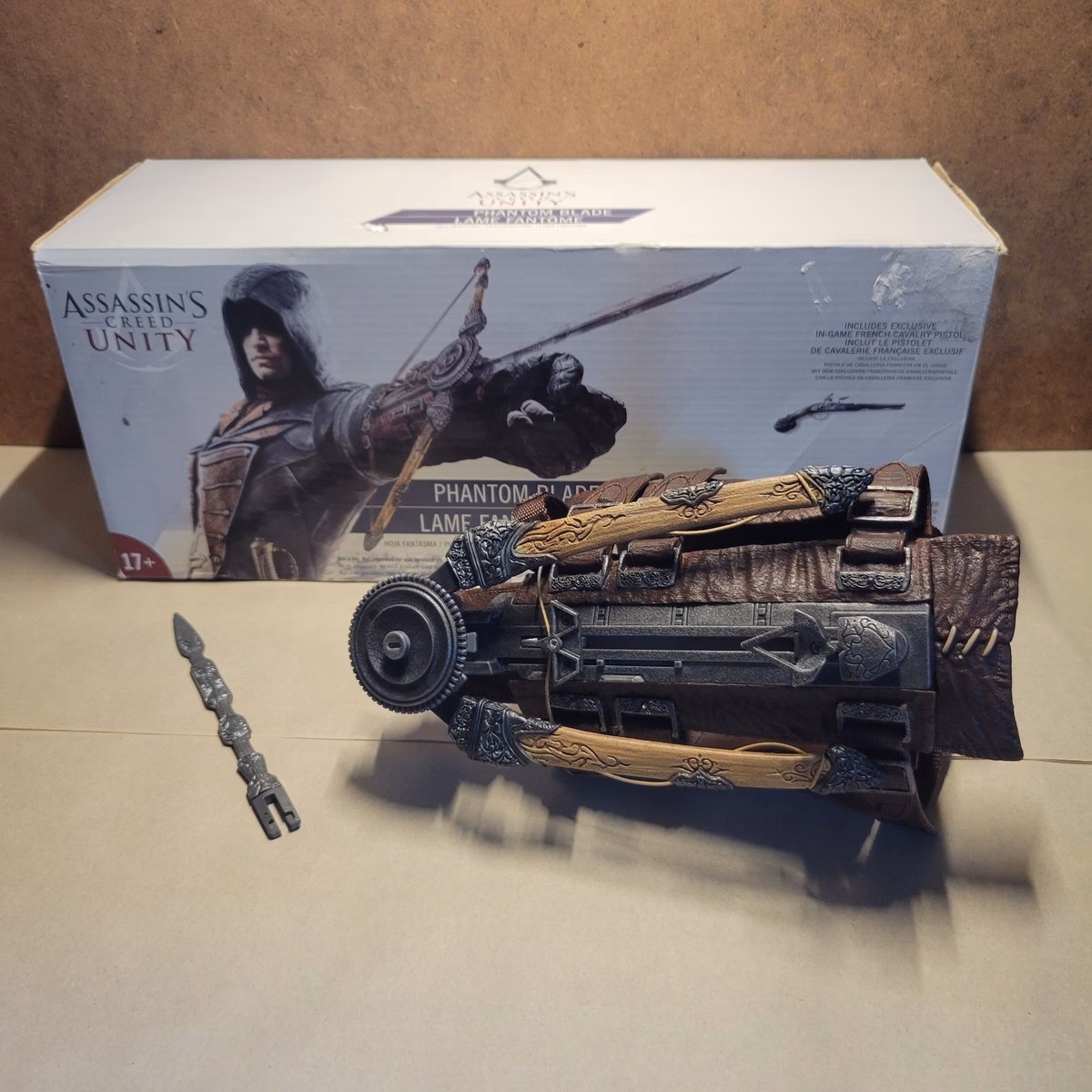 Did Assassin's Creed 2 have a hidden blade?