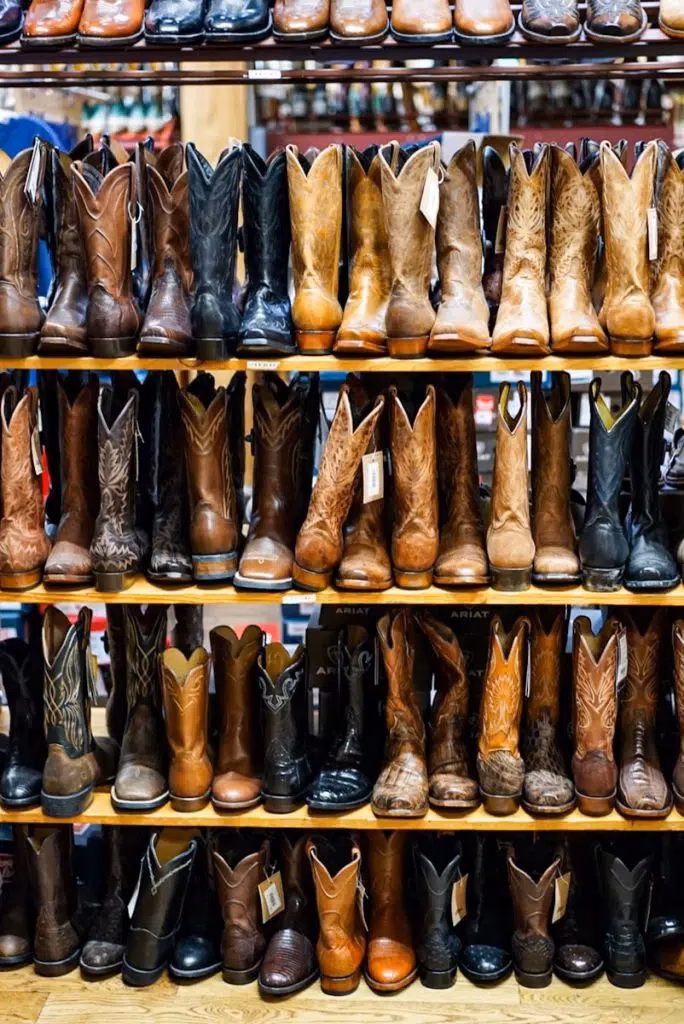 What are people saying about souvenir shops in Austin TX?