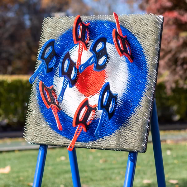 What is included in the axe throwing kit?
