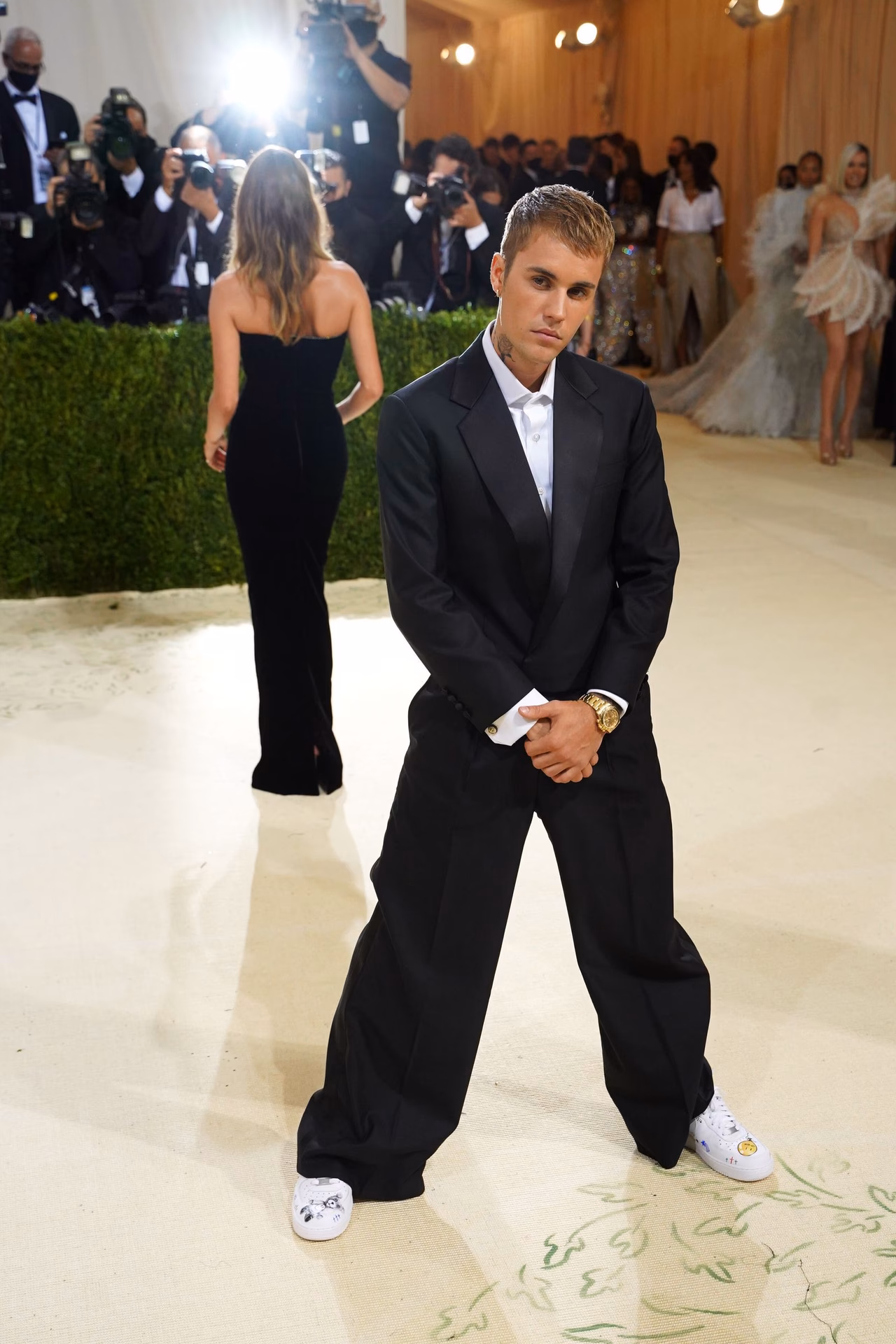 What is a worsted suit?