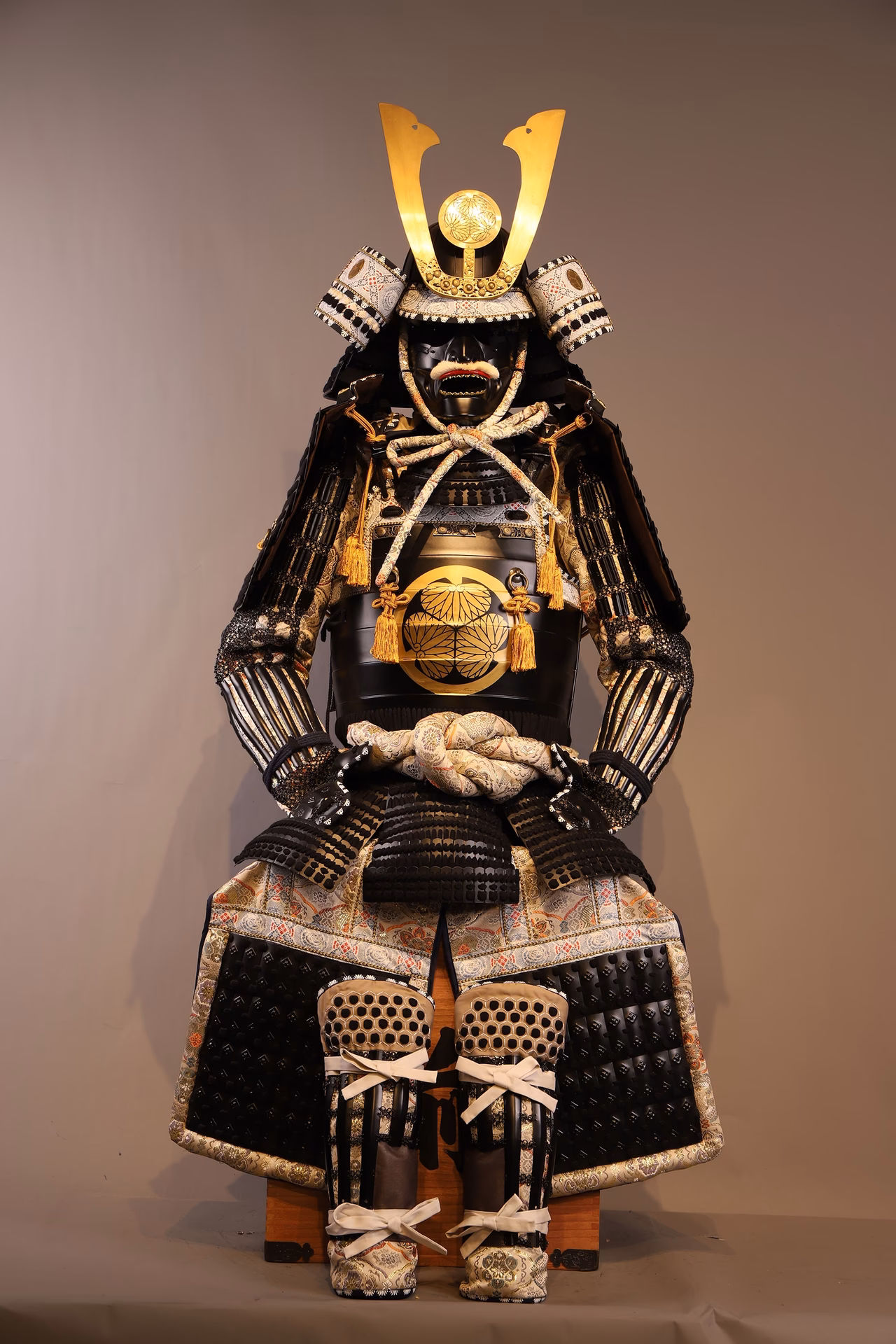 What is authentic Japanese samurai armor?