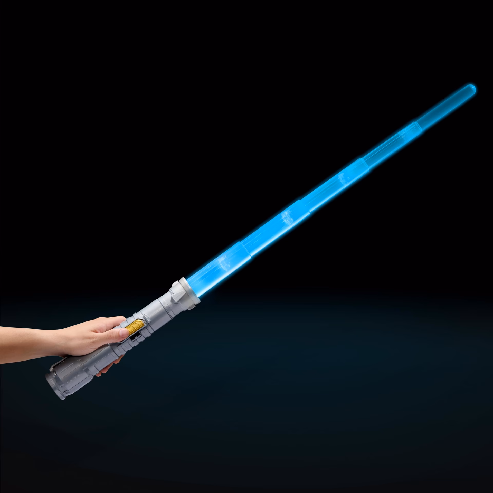 Why did Secura use a blue lightsaber?