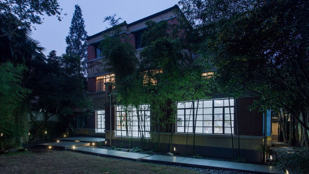 Why should you visit capsule Shanghai?