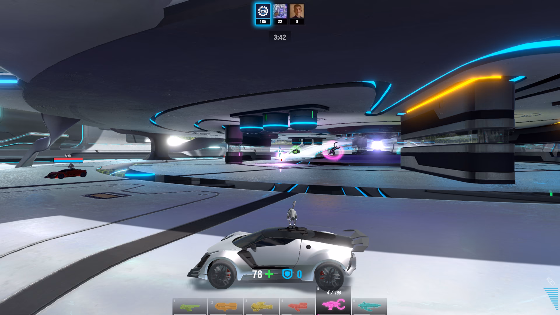 ¿Cómo controlar el vehículo en Cars Arena?