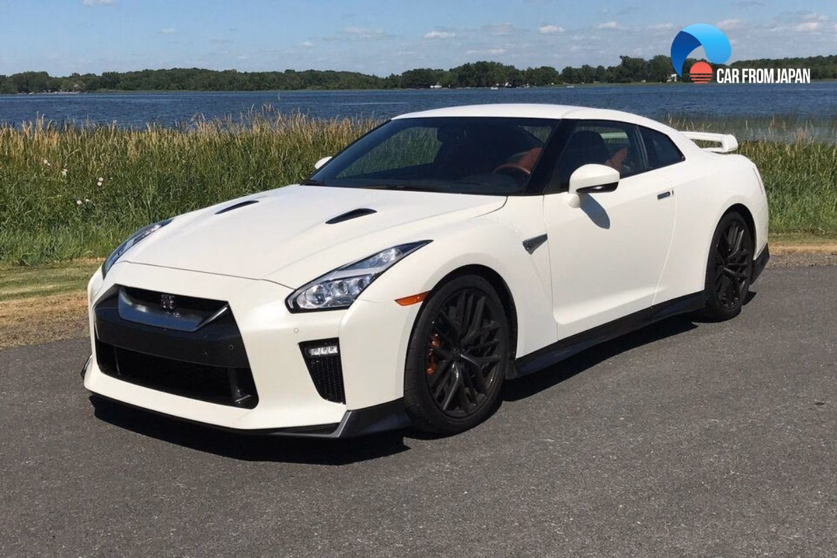 What makes a good street racing car?