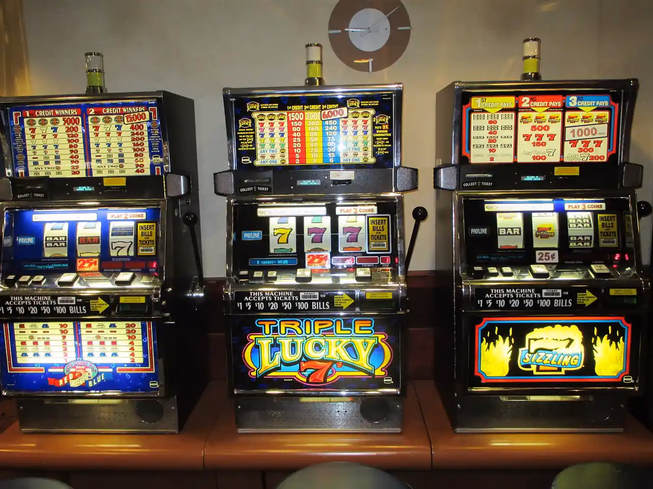 Can you cheat a video slot machine?