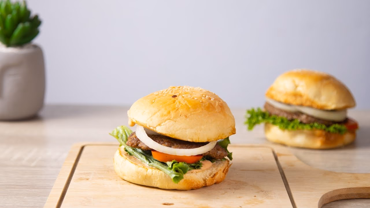 Do burgers come with cheese?
