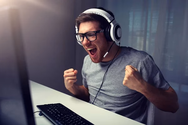 ¿Por qué los chicos juegan videojuegos?