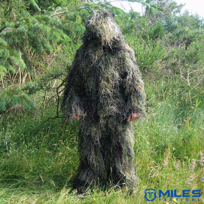 How to choose the best ghillie suit for hunting?