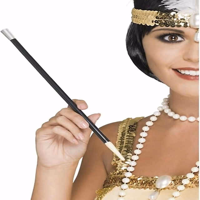 How to use a cigarette holder?