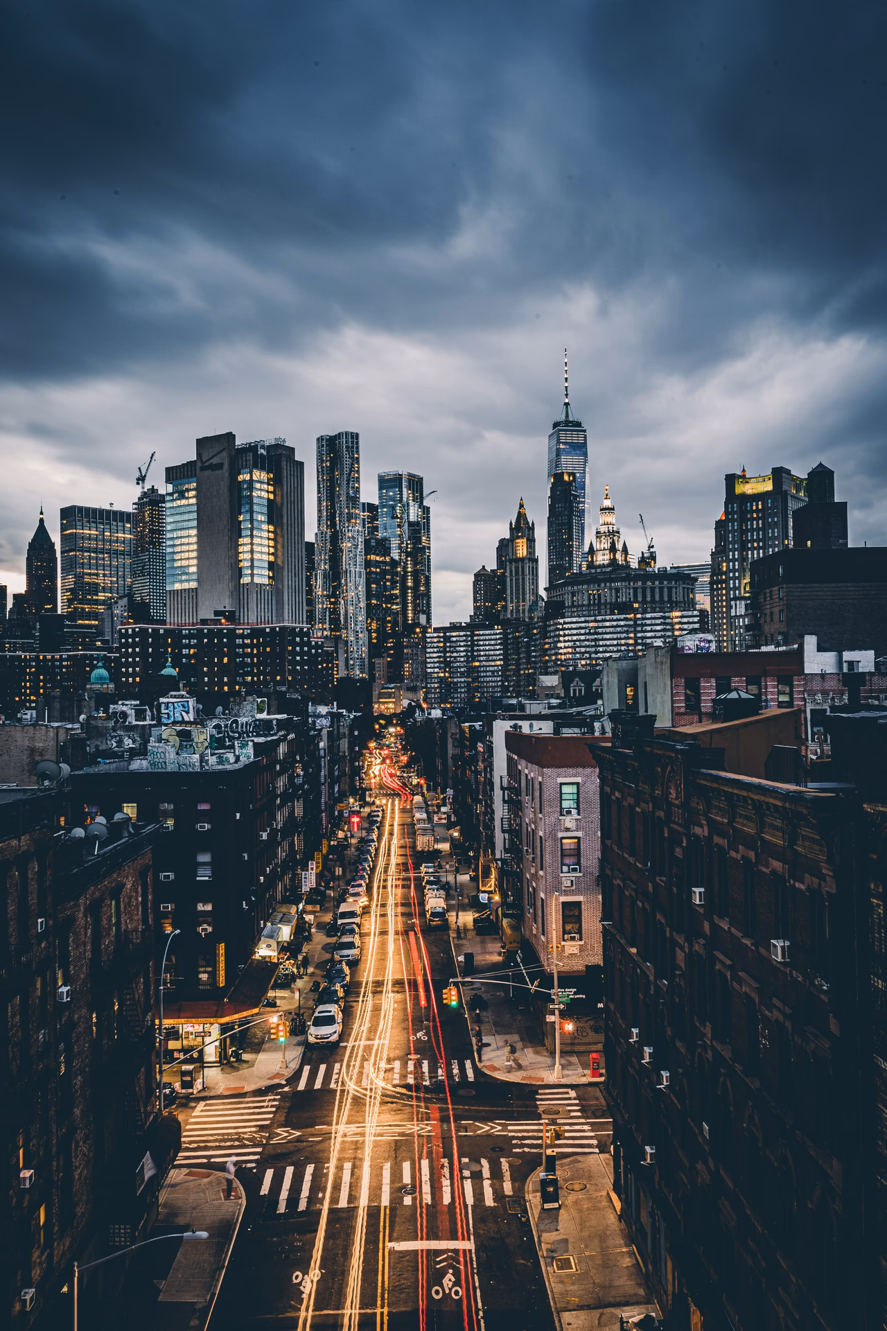 How many City wallpaper stock photos are available for free?