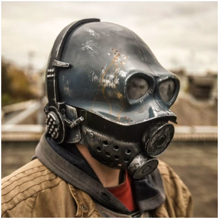 What gas masks were used in Half-Life 2?