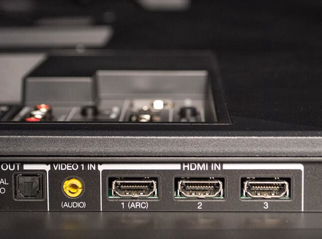 ¿Cómo conectar una pantalla a un cable HDMI?