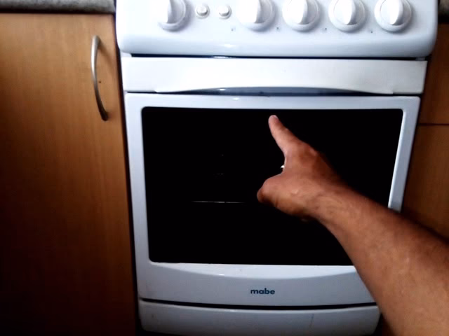 ¿Cómo encender un horno de gas?