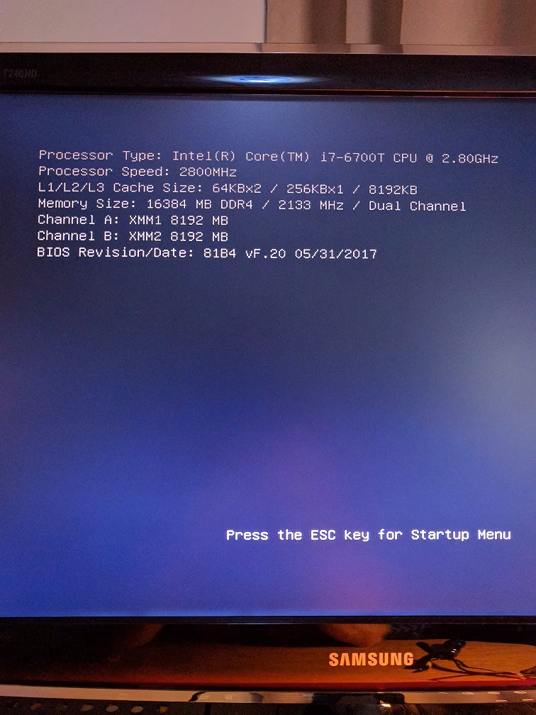 Why is Windows stuck on the loading screen with spinning dots?
