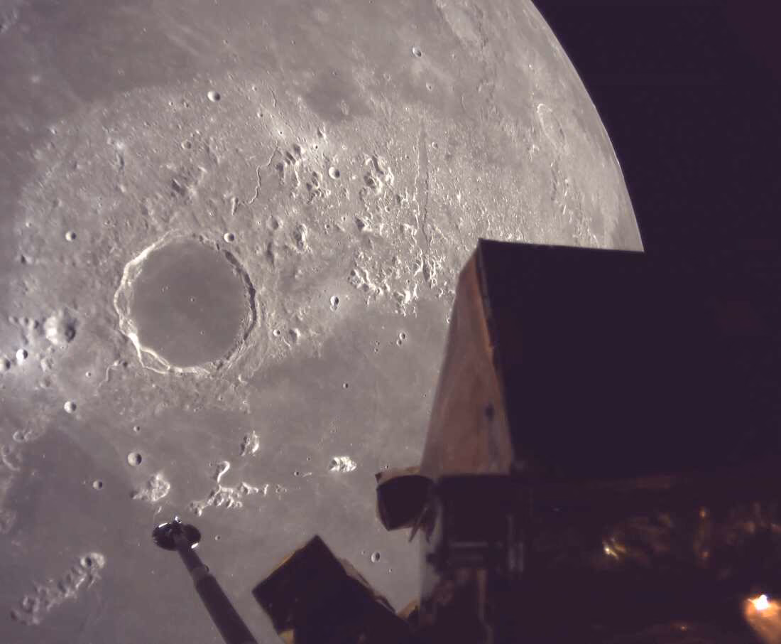 Will Russia's lunar lander crash into the Moon?