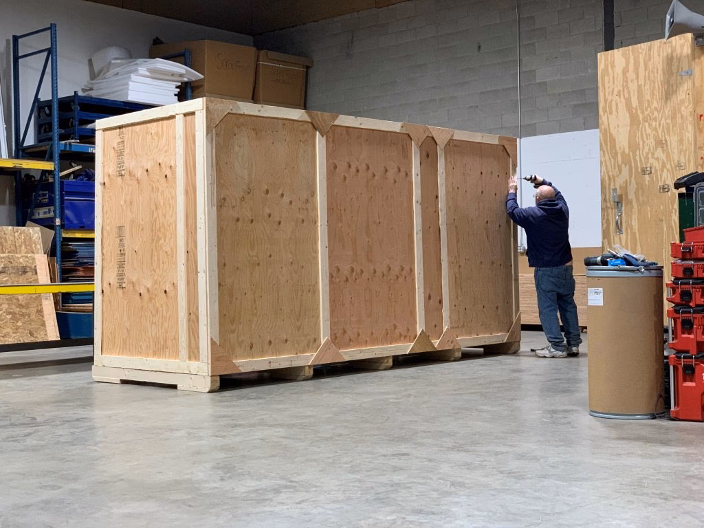 Who is gateway crate & freight?