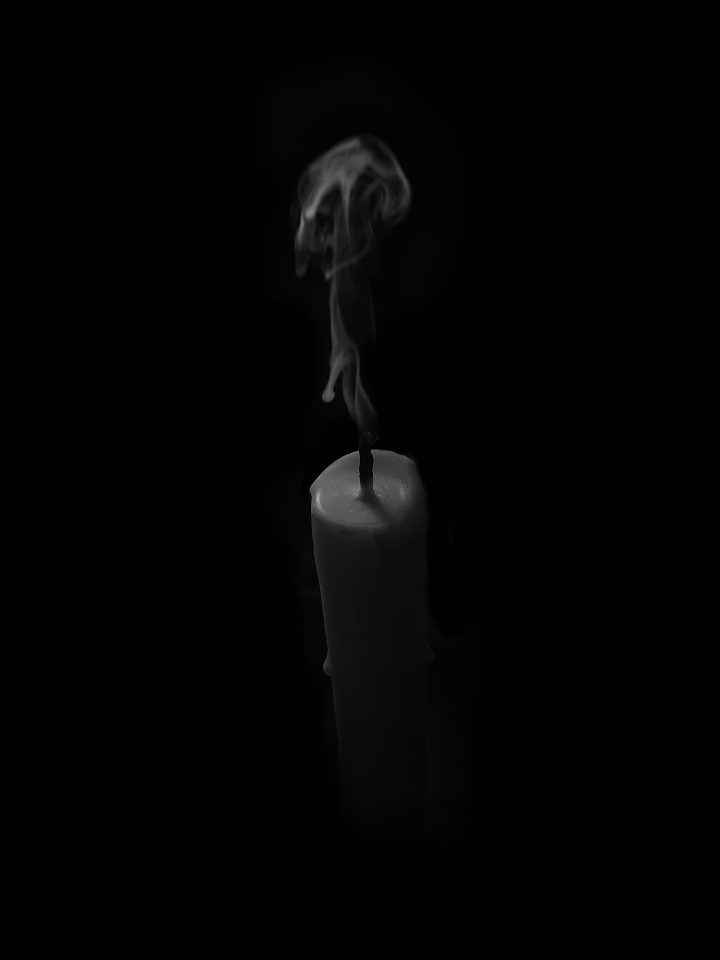 Where can I find free dark wallpapers?
