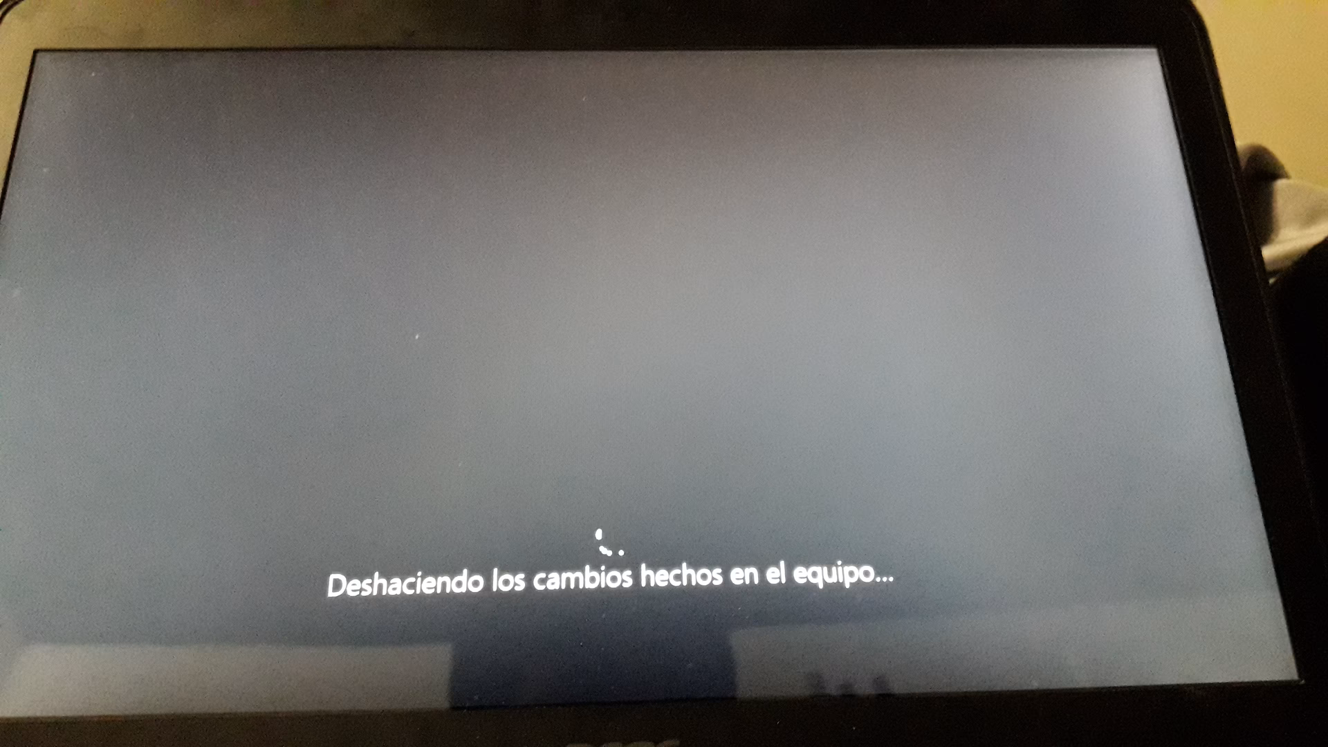 ¿Cómo solucionar deshacer cambios en el equipo en Windows 10?