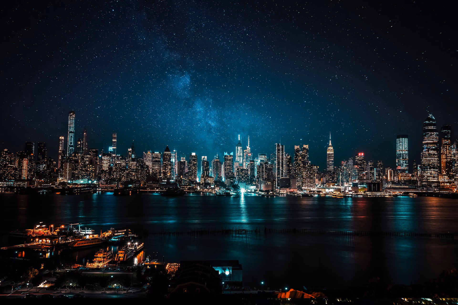 How many high resolution night city wallpapers are there?