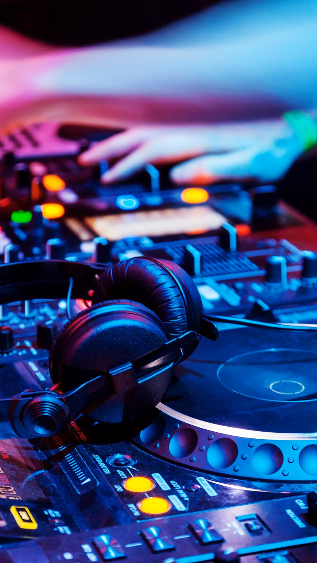 How to make a DJ wallpaper?