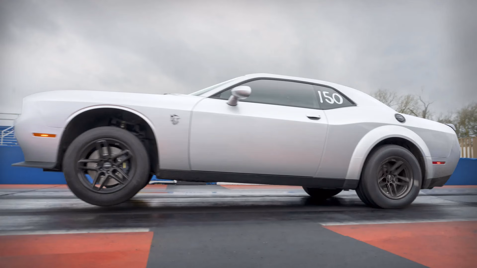 Does Mousebreaker have a Drag Race demon deluxe?