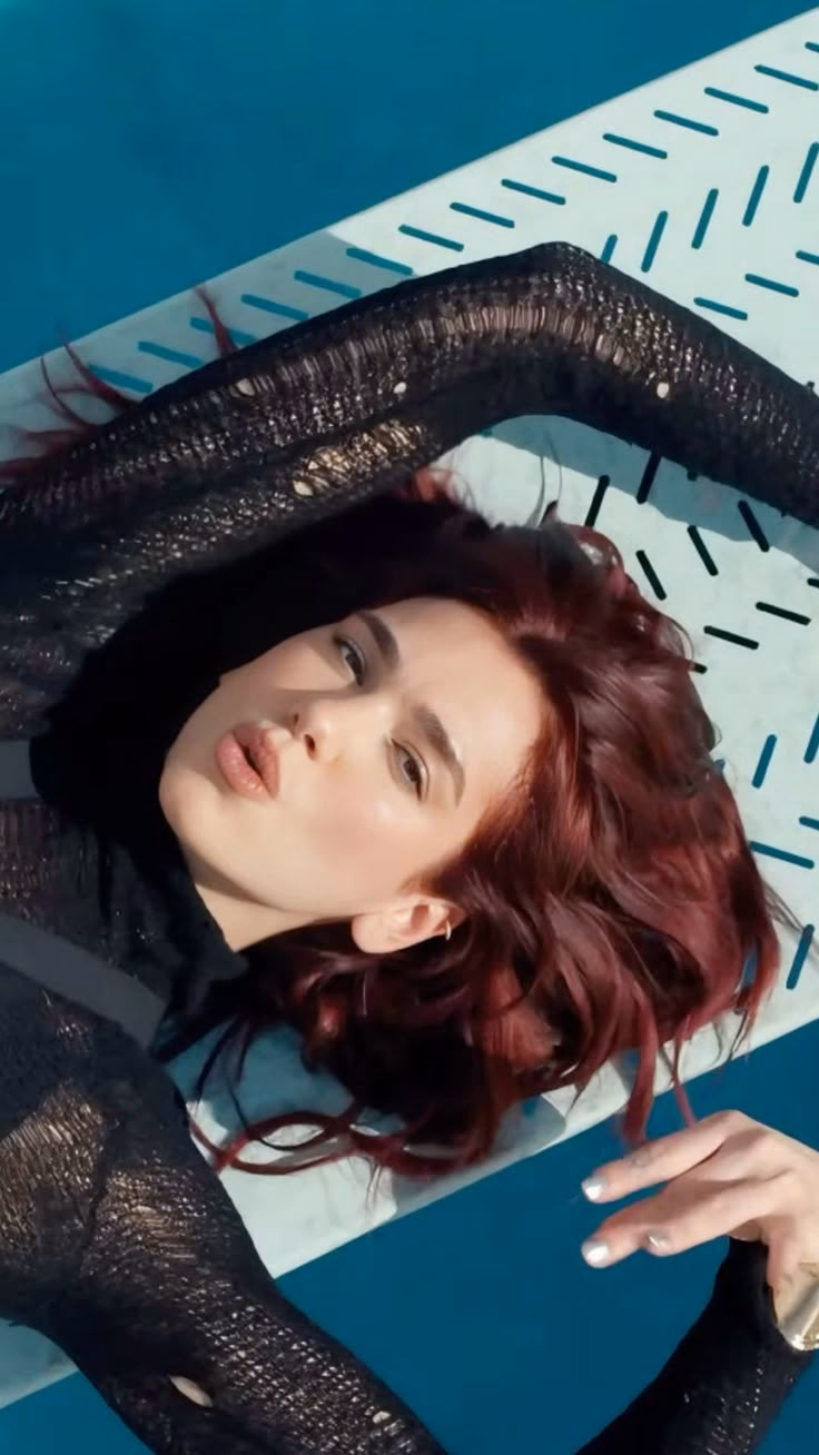 How many Dua Lipa 4K wallpapers are there?