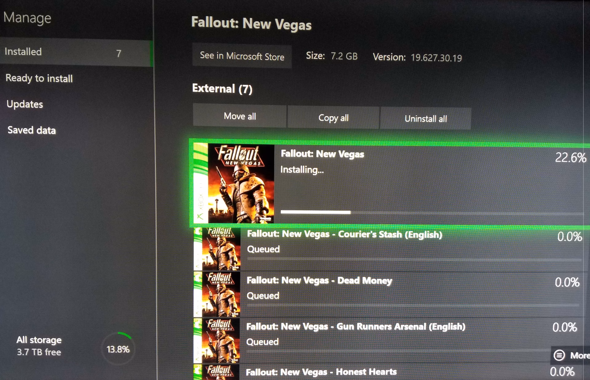 Does Fallout New Vegas Ultimate Edition have a DLC?