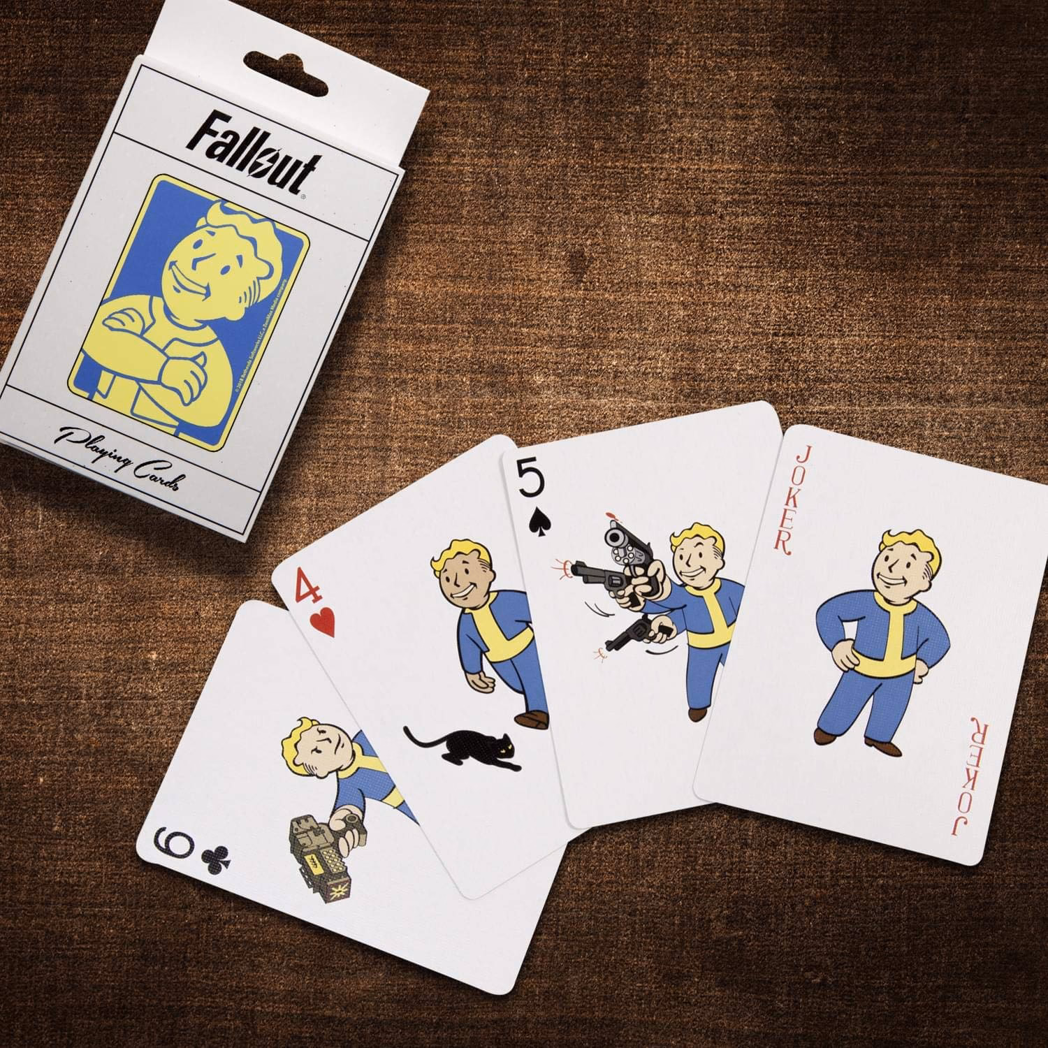 What is included in Fallout Vault Tec chips poker set?