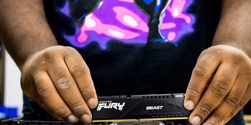 What are the signs of RAM failure?