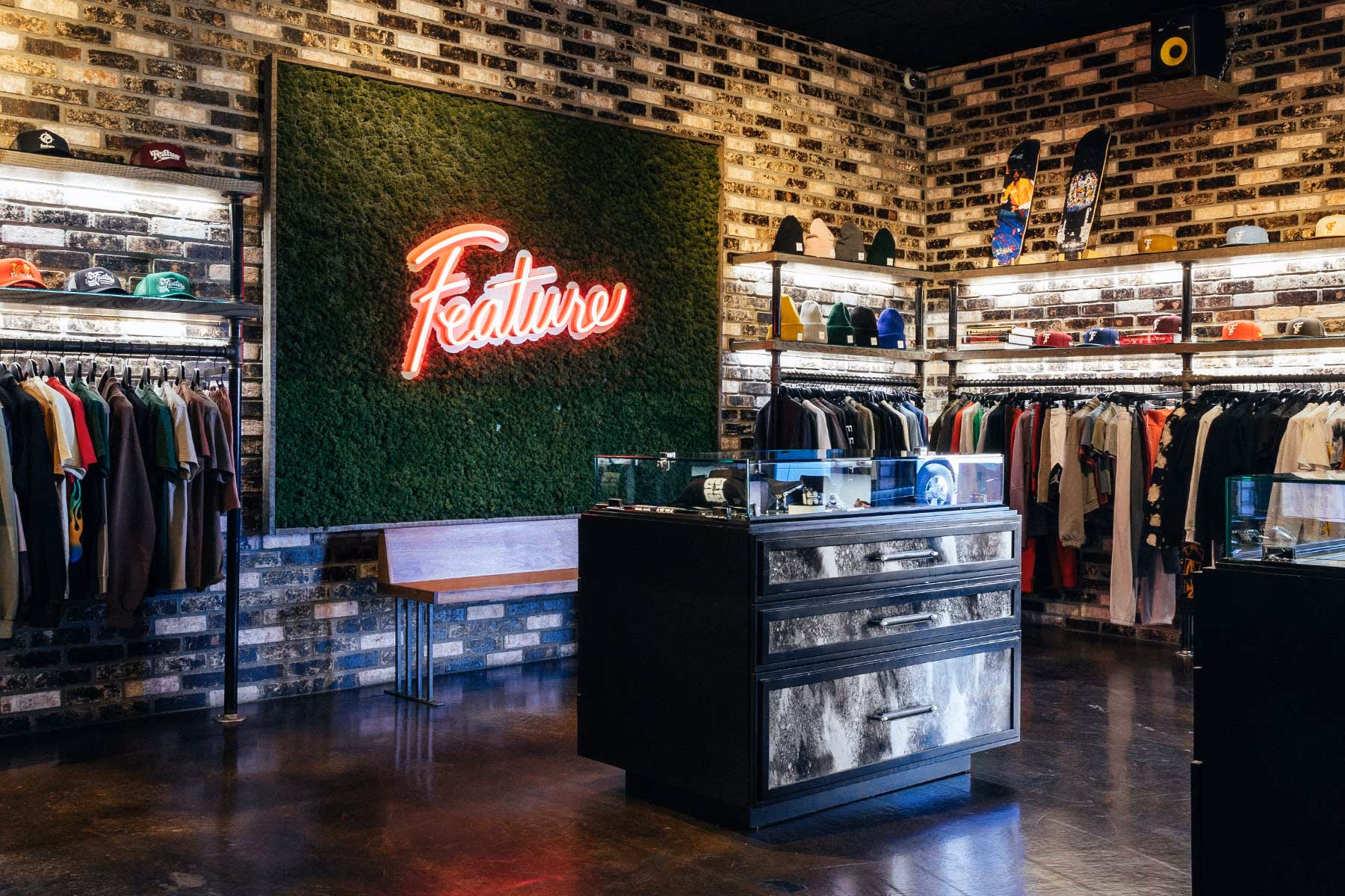 How many brands does feature have?