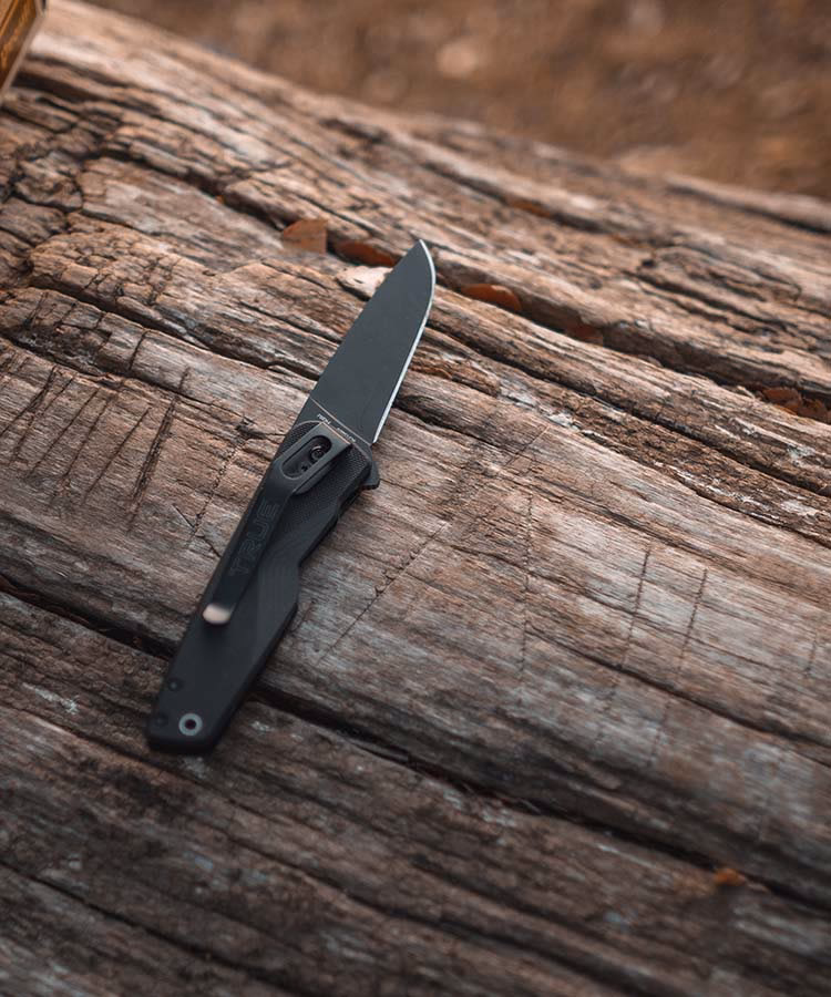 How do you play the game Flippy Knife?