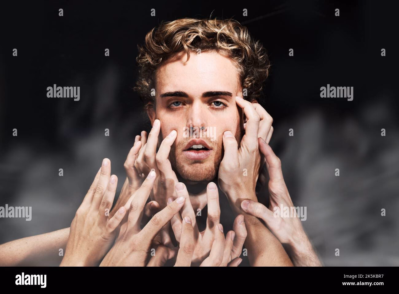 How many grabbing face stock photos are there?