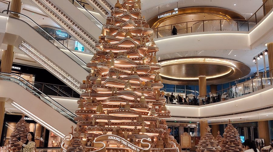 What is grand gateway Xujiahui?