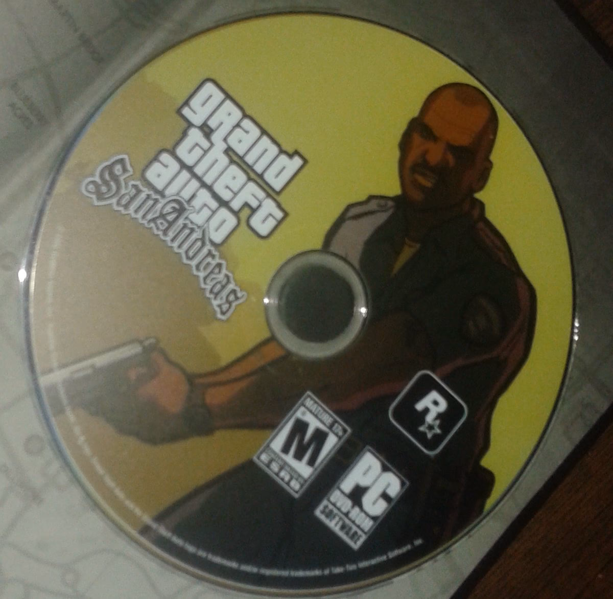 ¿Cuánto de RAM tiene GTA San Andreas?