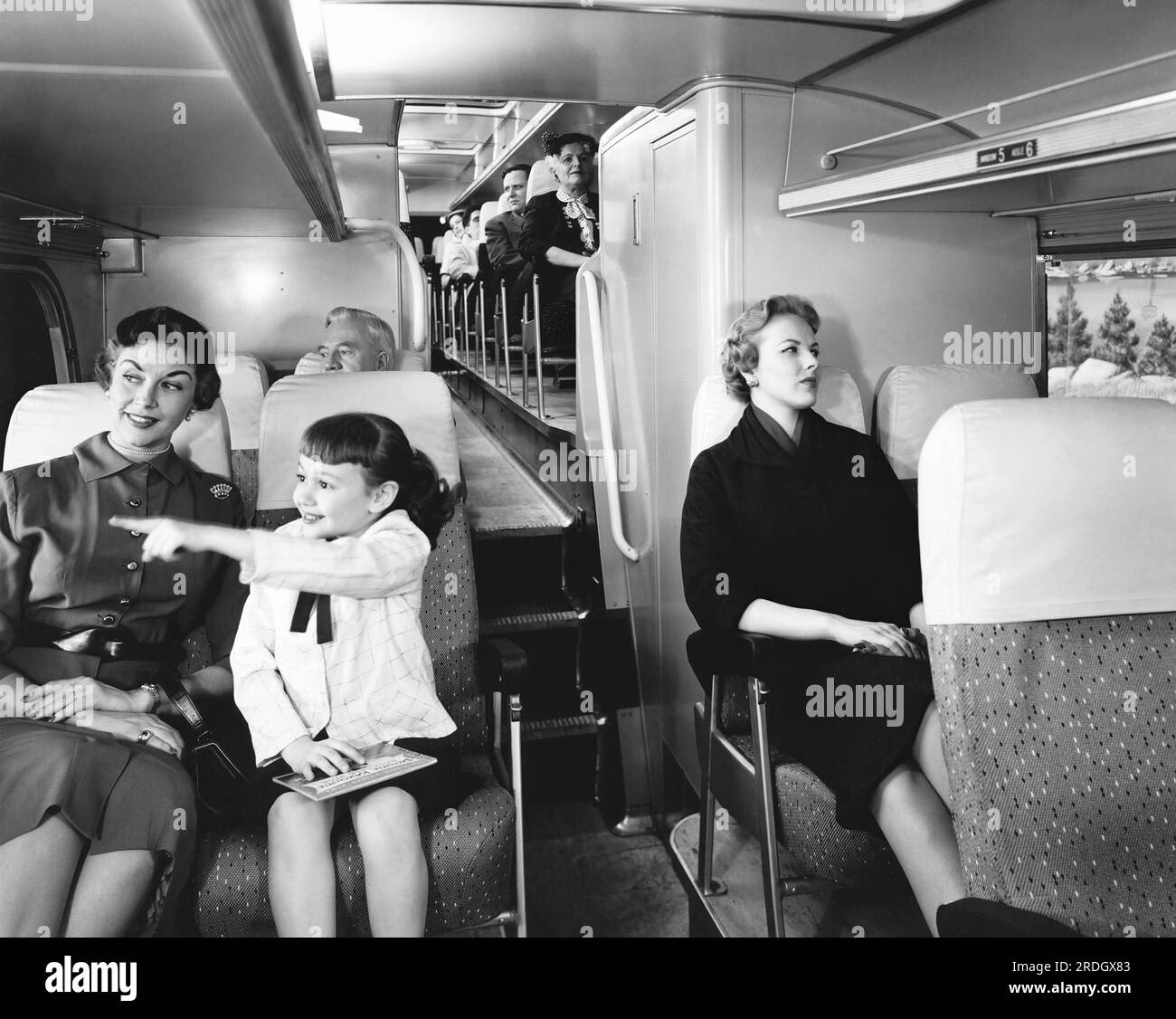 Where is the Greyhound Scenicruiser based?