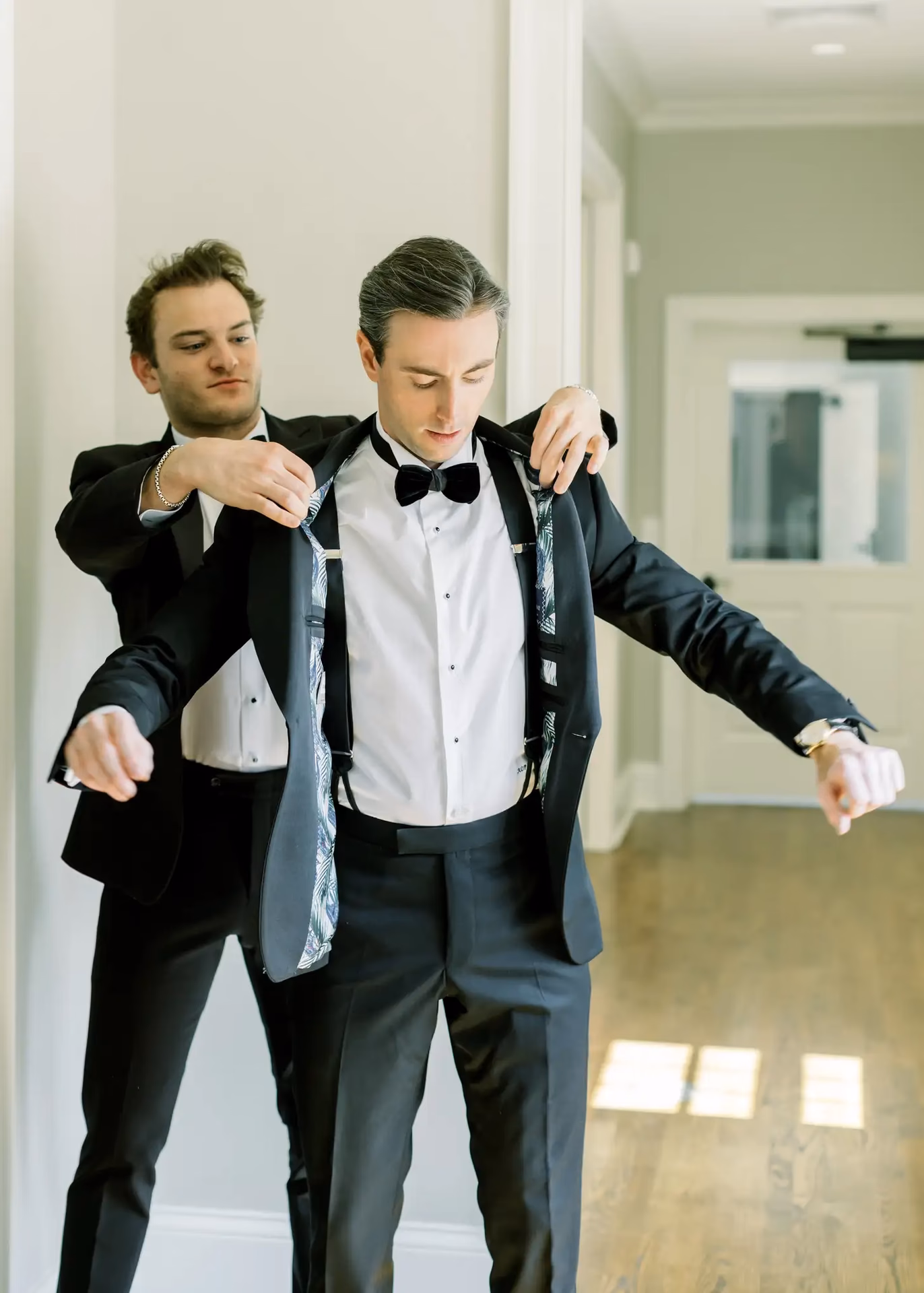What is groom verb?