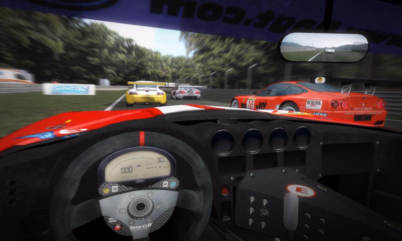 Does GTR FIA GT support steam?