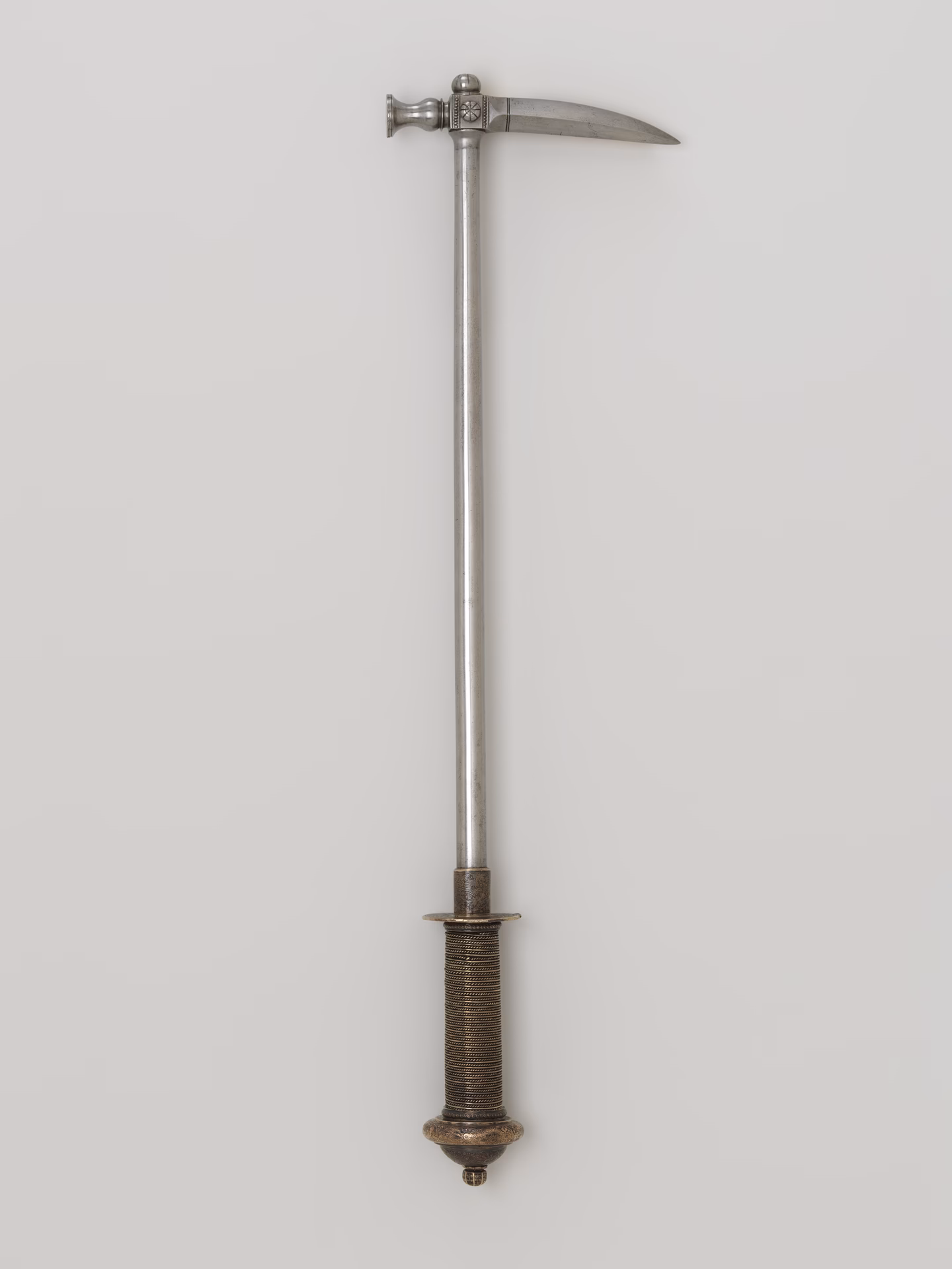 What is a war hammer used for?