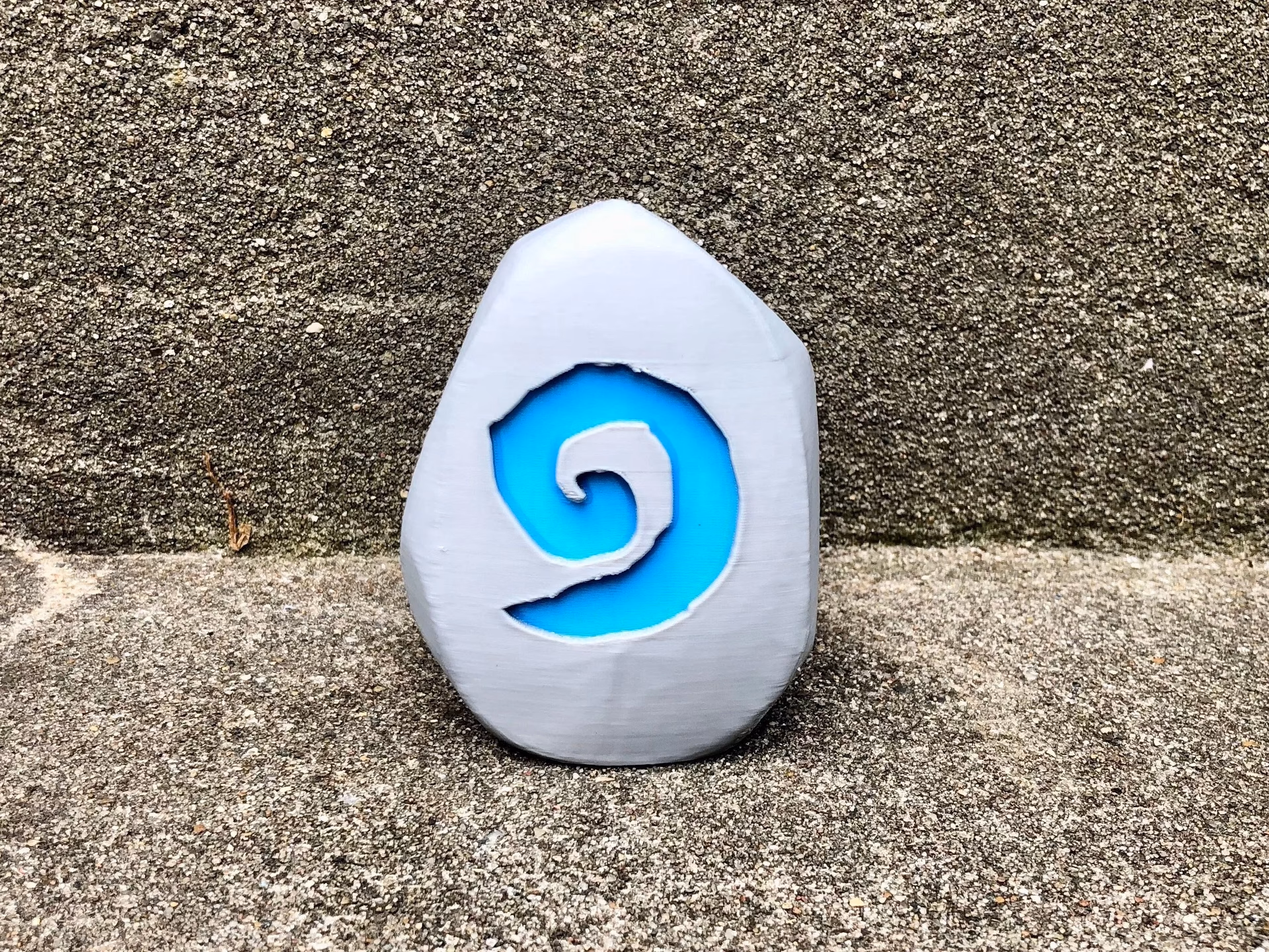 What is a Hearthstone quest reward?