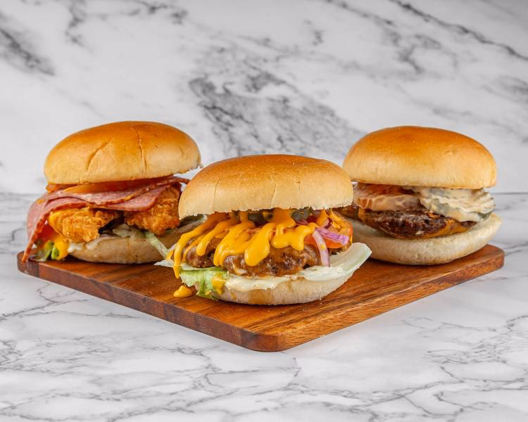 Is the food at Hot & Juicy really good?