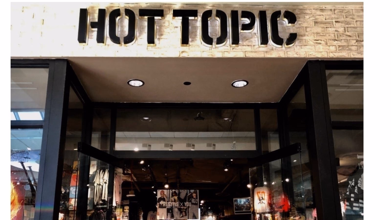 Is hot topic a good store?