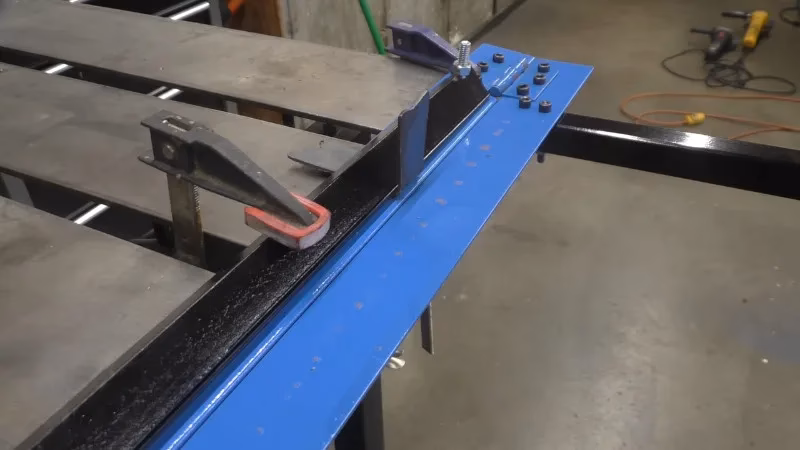 How do you cut random steel parts?