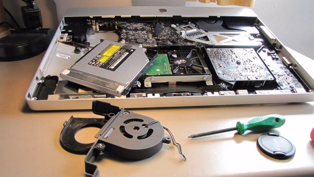 How does a laptop cool?