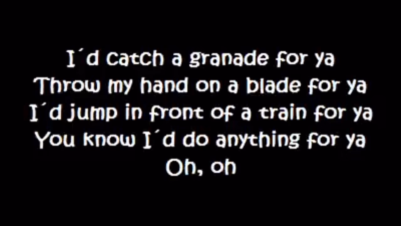 How to throw a grenade?