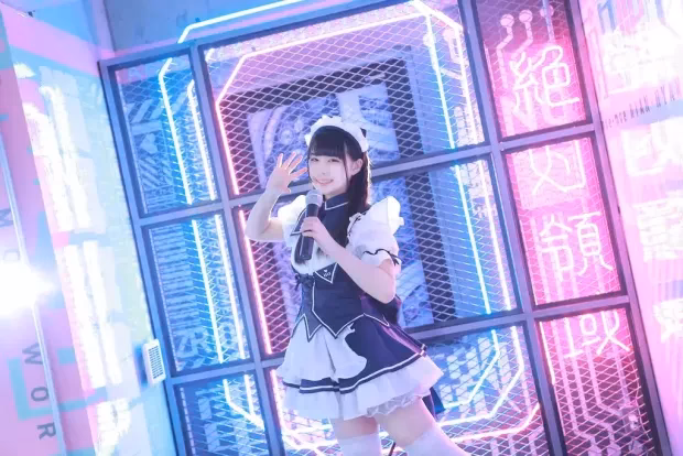 How do I know if a cafe has an idol event?